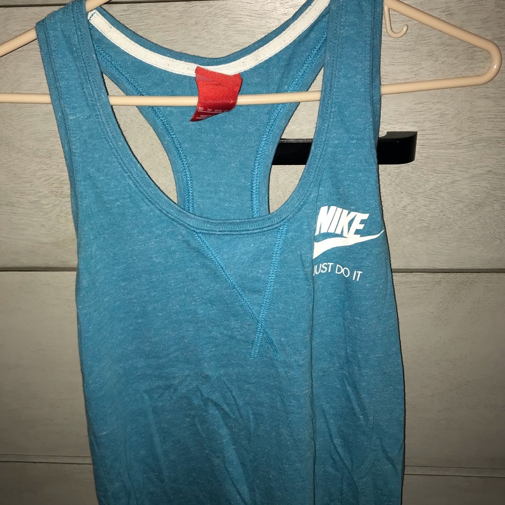 Nike workout tank